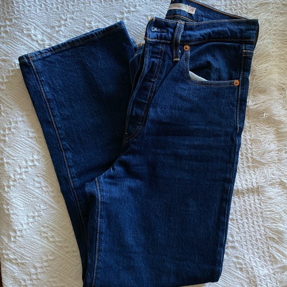Levis Ribcage Straight Size 28 - Picture 2 of 5